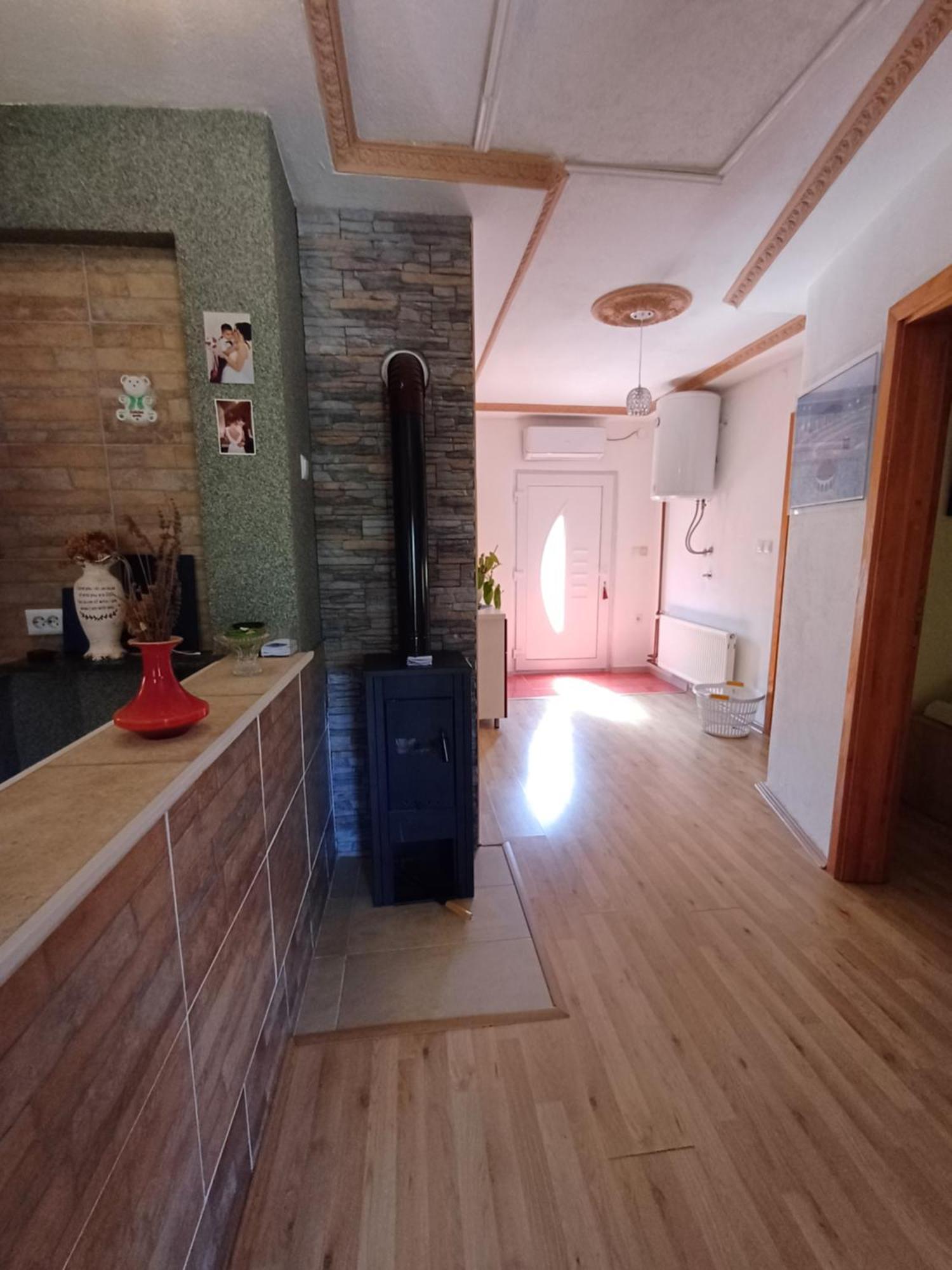 Apartman Denis Una Luzine Екстер'єр фото