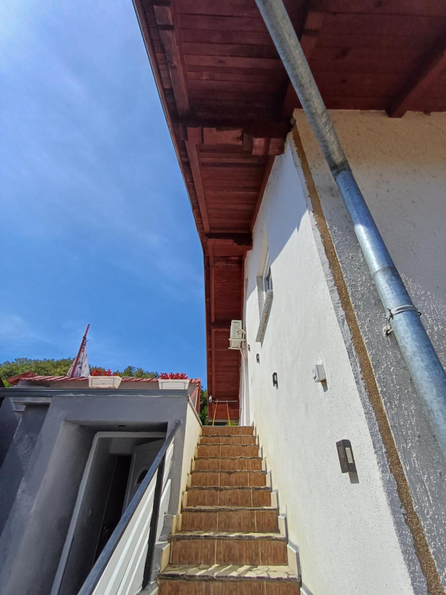 Apartman Denis Una Luzine Екстер'єр фото